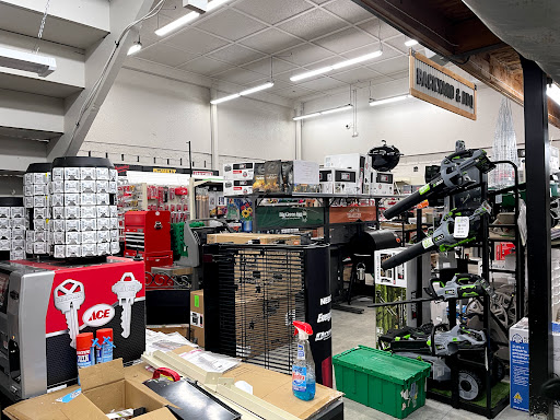 Hardware Store «Bay To Bay Hardware & Pool Supplies», reviews and photos, 4215 W Bay to Bay Blvd, Tampa, FL 33629, USA