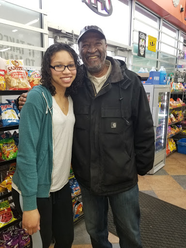 Liquor Store «Royal Liquor», reviews and photos, 808 Center Rd #3, Flint, MI 48506, USA