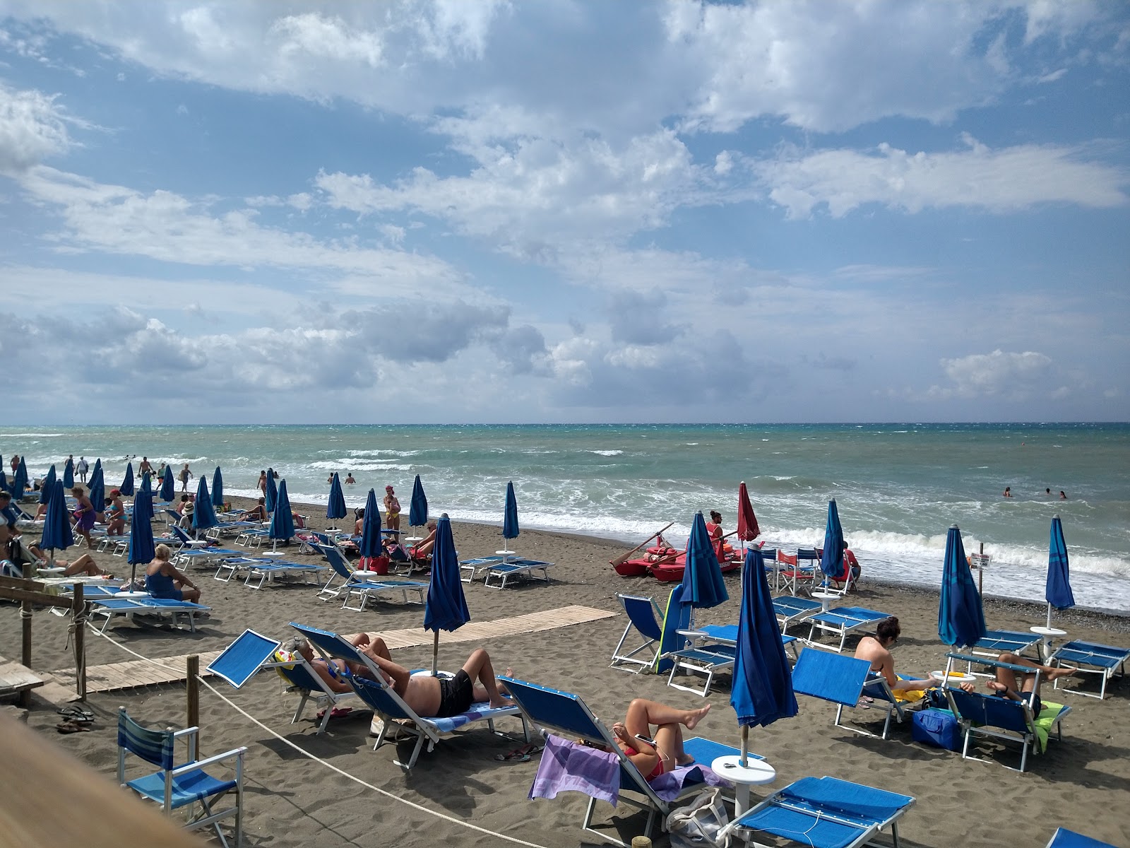 Spiaggia di Marina di Bibbona'in fotoğrafı biraz temiz temizlik seviyesi ile