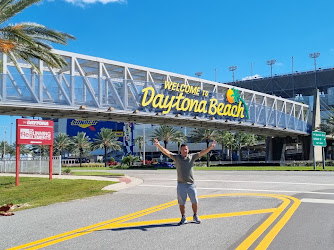 Welcome to Daytona Beach Sign