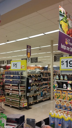 Grocery Store «Stop & Shop», reviews and photos, 471 Salem St, Medford, MA 02155, USA