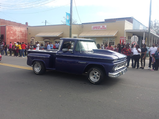 Grocery Store «Piggly Wiggly Supermarket», reviews and photos, 44 S Ingold Ave, Garland, NC 28441, USA