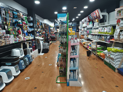 Tiendas de Peces: Univers Mascotes - Tienda de artículos para mascotas, peluquero de mascotas.
