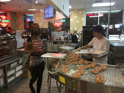 Bakery «Krispy Kreme Doughnuts», reviews and photos, 5318 W Irlo Bronson Memorial Hwy, Kissimmee, FL 34746, USA