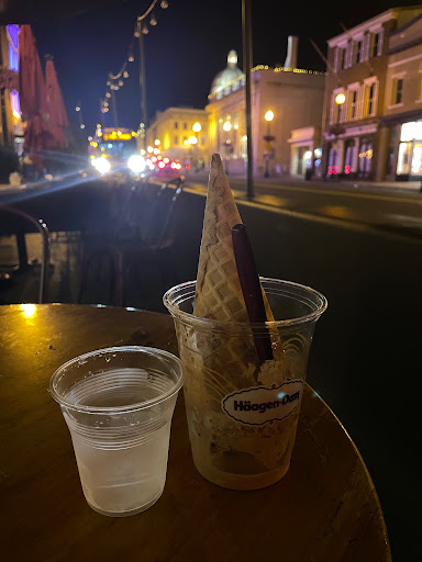 Ice Cream Shop «Häagen-Dazs® Ice Cream Shop», reviews and photos, 3120 M St NW, Washington, DC 20007, USA