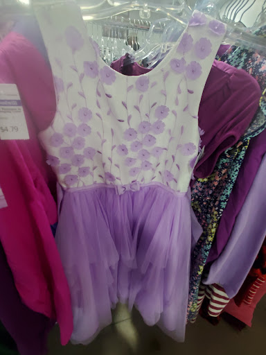 Thrift Store «Goodwill Mechanicsville Retail Store», reviews and photos, 7147 Brandy Run Dr, Mechanicsville, VA 23111, USA