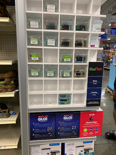 Pet Supply Store «PetSmart», reviews and photos, 15555 E 14th St, San Leandro, CA 94578, USA