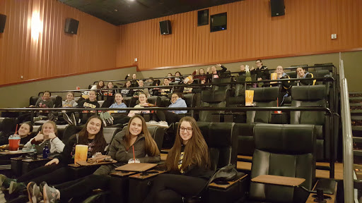 Movie Theater «Regal Cinemas Ronkonkoma 9», reviews and photos, 565 Portion Rd, Ronkonkoma, NY 11779, USA