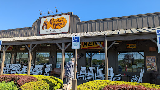 American Restaurant «Cracker Barrel Old Country Store», reviews and photos, 475 Rivers Edge Dr, Milford, OH 45150, USA