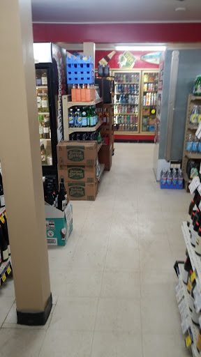 Deli «Route 7 Liquor and Deli», reviews and photos, 2659 Shelburne Rd, Shelburne, VT 05482, USA