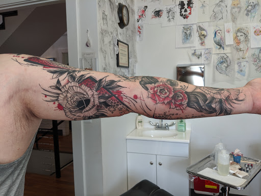 Tattoo Shop «North Main Tattoo Studio & Art Gallery», reviews and photos, 418 N Main St, Plymouth, MI 48170, USA