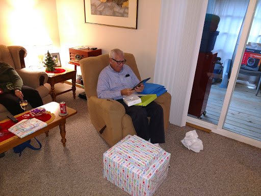 Shopping Mall «Southwest Square Shopping Center», reviews and photos, 2161 Eakin Rd, Columbus, OH 43223, USA