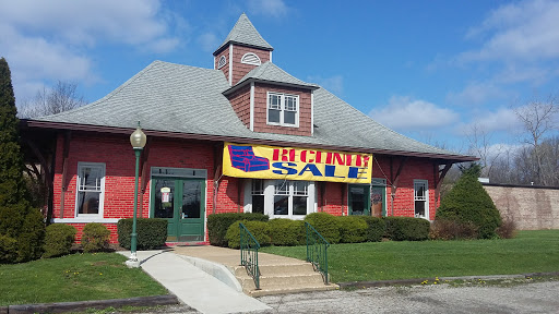 Furniture Store «Furniture Depot», reviews and photos, 3656 State Rd, Cuyahoga Falls, OH 44223, USA