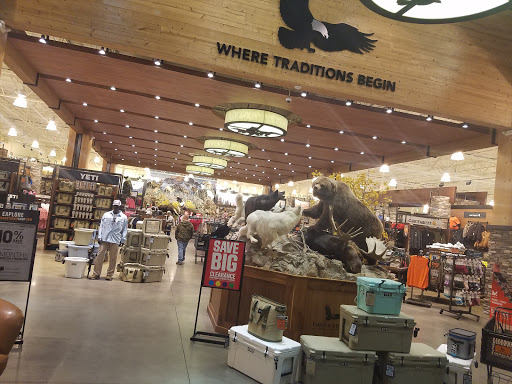 Outdoor Sports Store «Field & Stream», reviews and photos, 3851 Chapel Ln, Hoover, AL 35244, USA