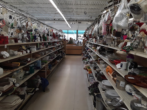 Thrift Store «Valley Thrift Store», reviews and photos, 1717 Woodman Dr, Kettering, OH 45420, USA