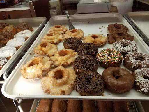 Donut Shop «Miss Donuts», reviews and photos, 832 W Whittier Blvd, Montebello, CA 90640, USA