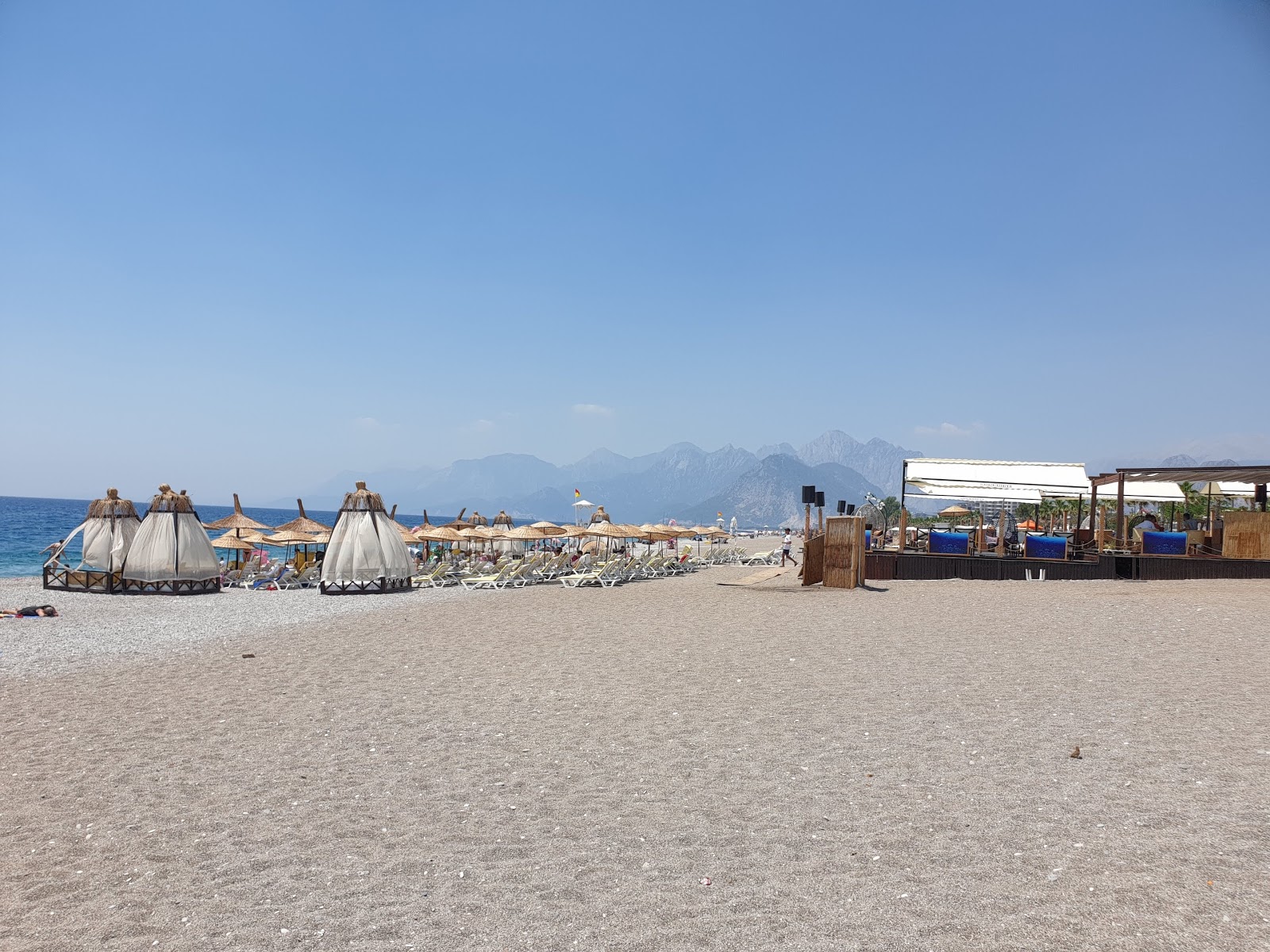 Fotografija Plaža Konyaalti z visok stopnjo čistoče