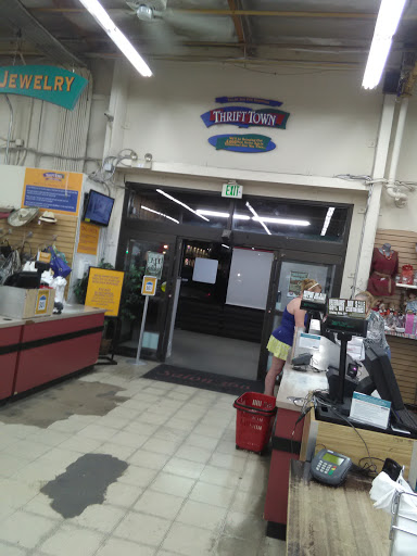 Thrift Store «Thrift Town», reviews and photos, 3645 San Pablo Dam Rd, El Sobrante, CA 94803, USA