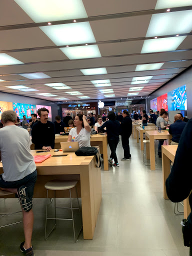 Computer Store «Apple Barton Creek», reviews and photos, 2901 S Capital of Texas Hwy, Austin, TX 78746, USA