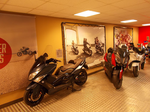 Magasin de pièces et d'accessoires pour motos Moto-Box Vincennes