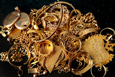We buy GOLD and DIAMONDS including broken and scrap pieces