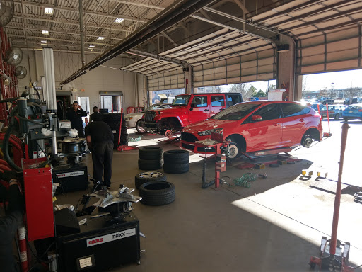 Tire Shop «Discount Tire Store - Parker, CO», reviews and photos, 18312 Lincoln Ave, Parker, CO 80134, USA