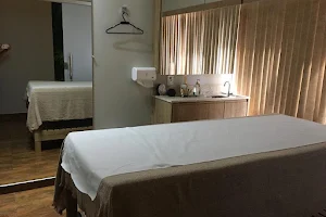 Rose Massagem Terapêutica | Brasília image