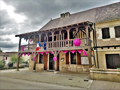 Mairie de Saint-Laurent-des-Hommes à Saint-Laurent-des-Hommes