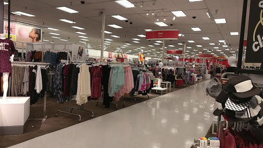 Department Store «Target», reviews and photos, 11051 Victory Blvd, North Hollywood, CA 91606, USA