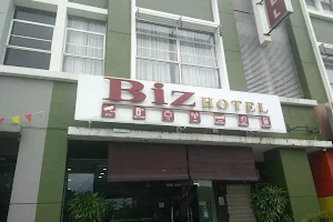 Biz Hotel Shah Alam image