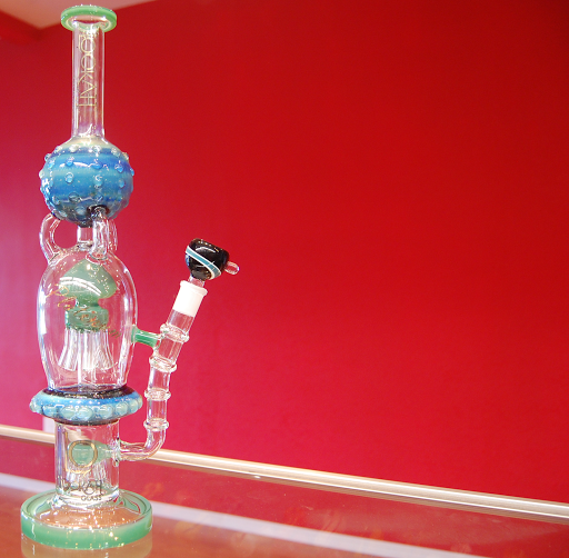 Vaporizer Store «Everett Tobacco Company», reviews and photos, 607 SE Everett Mall Way e, Everett, WA 98208, USA