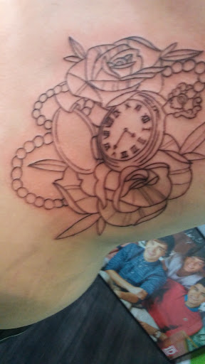 Tattoo Shop «Blue Magic Tattoo», reviews and photos, 366 W Virginia St, Crystal Lake, IL 60014, USA