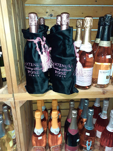 Liquor Store «B&S WINE AND SPIRITS», reviews and photos, 152 Wyckoff Ave, Brooklyn, NY 11237, USA