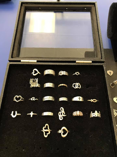 Pawn Shop «River City Pawn & Jewelry», reviews and photos, 417 Main St, Schertz, TX 78154, USA