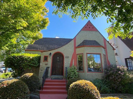 Eastside West Becky Cusack, Broker image