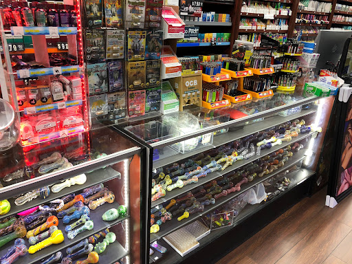 Tobacco Shop «Amsterdam Smoke Shop», reviews and photos, 5901 Warner Ave, Huntington Beach, CA 92649, USA