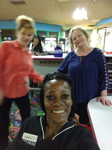 Bowling Alley «Cherry Hill Lanes», reviews and photos, 300 Inkster Rd, Dearborn Heights, MI 48127, USA