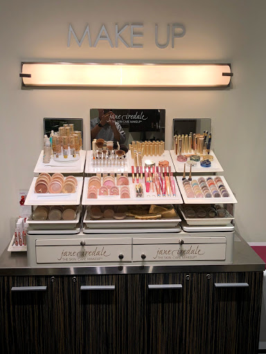 Hair Salon «Lunatic Fringe Salon Sharonville», reviews and photos, 11051 Reading Rd, Sharonville, OH 45241, USA