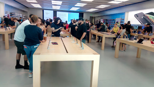 Computer Store «Apple Arden Fair», reviews and photos, 1689 Arden Way, Sacramento, CA 95815, USA