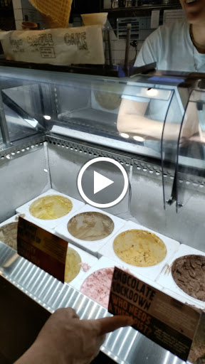 Restaurant «Browndog Treats, Drinks, & Eats», reviews and photos, 120 E Main St, Northville, MI 48167, USA