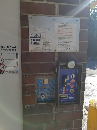 Self Service Car Wash «Bayport Self-Service Car Wash», reviews and photos, 666 Montauk Hwy, Bayport, NY 11705, USA