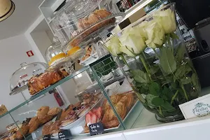 VILLAS - Pastelaria & Salão de chá image