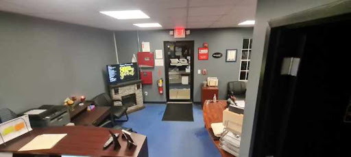 Auto Body Shop «C & E Auto Collision South», reviews and photos, 98 Pond St, Norfolk, MA 02056, USA