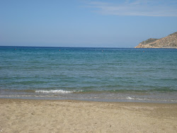 Kamares beach'in fotoğrafı ve yerleşim