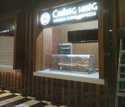 Plaza Comercial Santa María photo