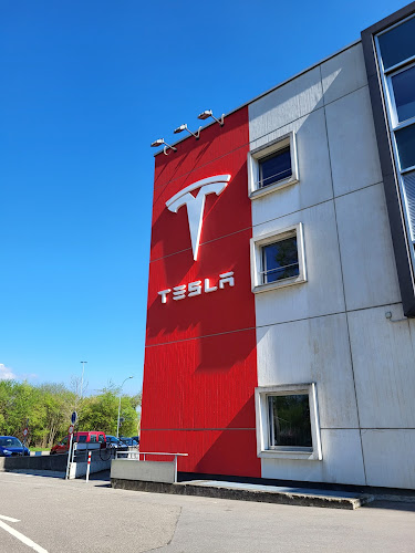 Rezensionen über Tesla Store in Bern - Autowerkstatt