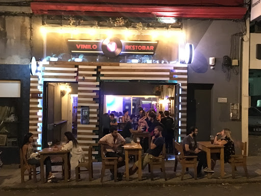 Vinilo Resto Bar