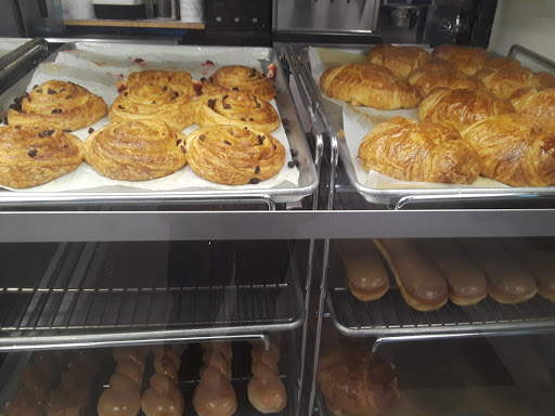 Donut Shop «Daily Donuts», reviews and photos, 105 W Arrow Hwy, San Dimas, CA 91773, USA