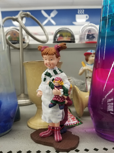 Thrift Store «Family Thrift Store», reviews and photos, 2527 W Cermak Rd, Chicago, IL 60608, USA