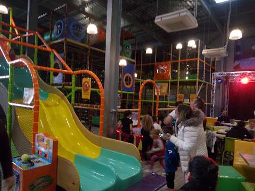 Max Aventure Oytier Saint Oblas I Parc de jeux indoor pour enfants à Oytier-Saint-Oblas